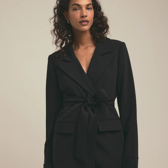 NEW FAVORITE DAUGHTER Adrienne Belted  Blazer Black Small - Picture 6 of 11